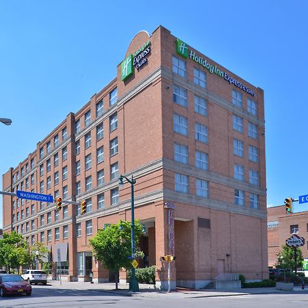 布法罗市区康福特套房酒店 水牛城 外观 照片